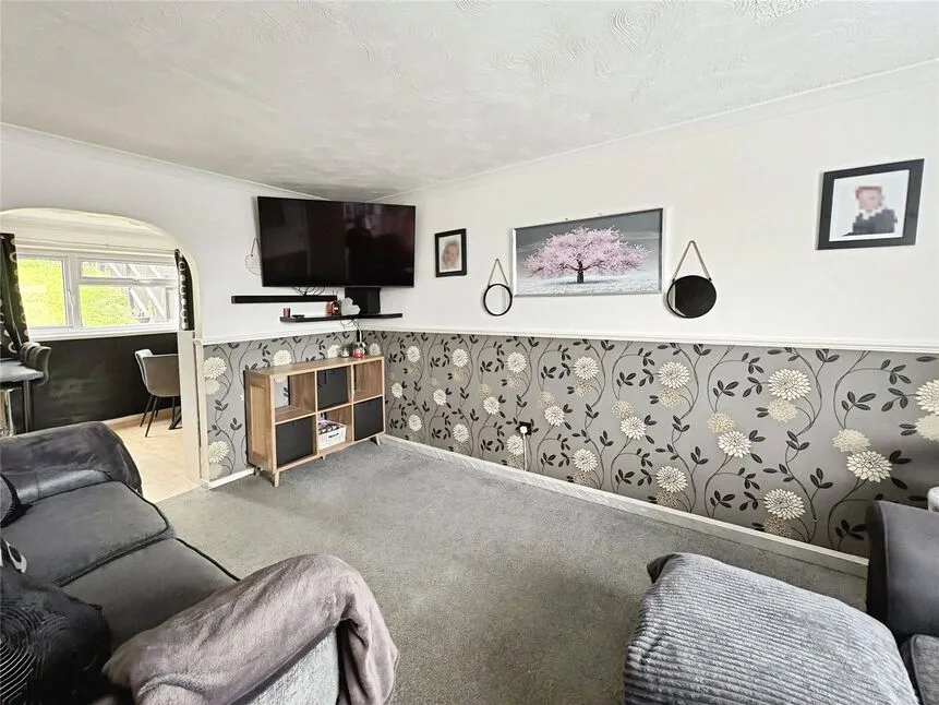 Vulcan Close, Princes Park, Kent, ME5, photo 2