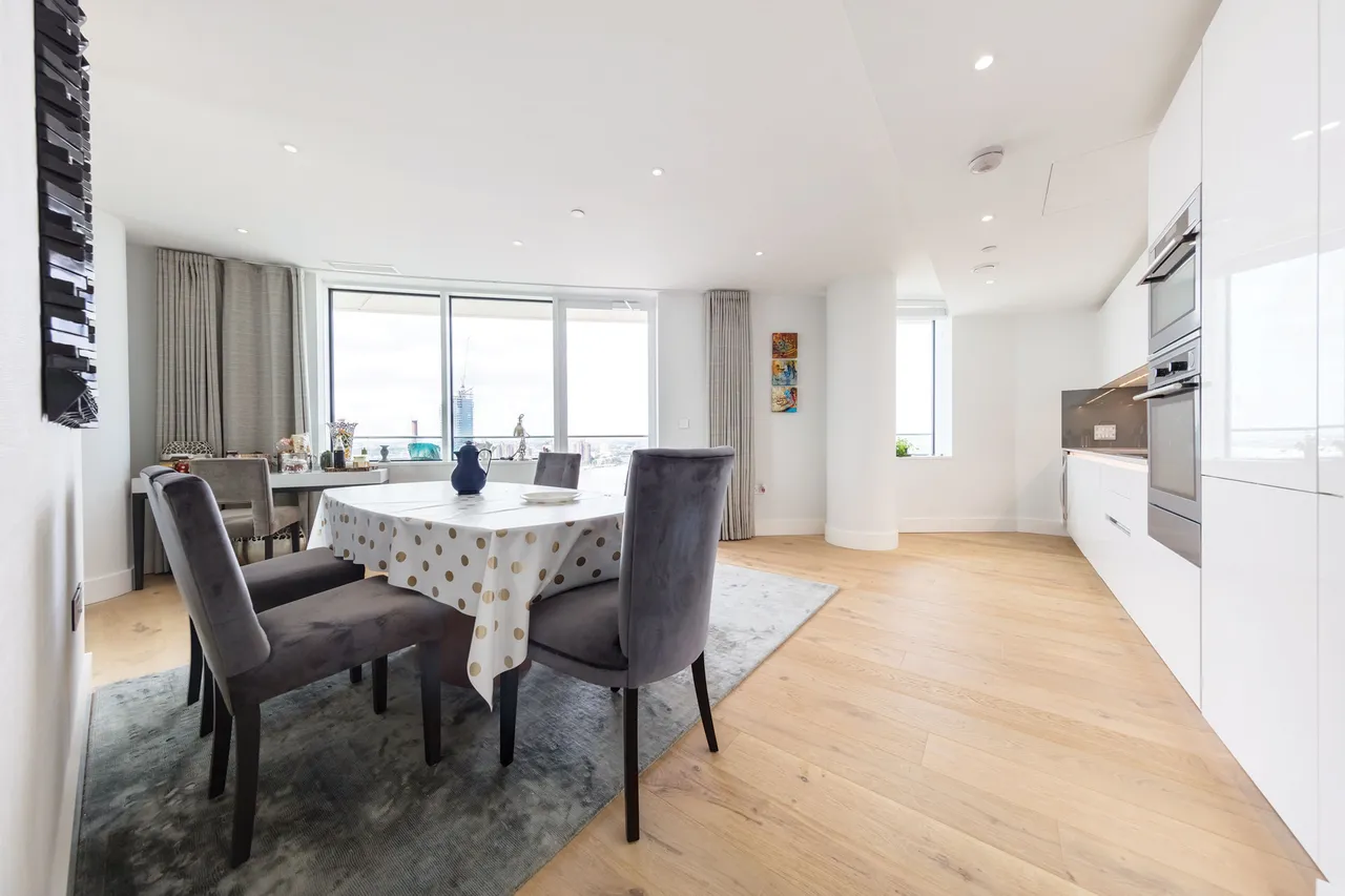 Flat 83, Lombard Wharf, 12 Lombard Road, London, photo 8