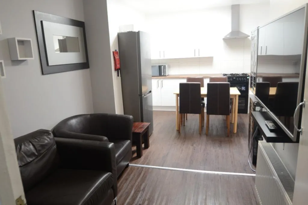 Carill Drive, Fallowfield, M14, photo 7