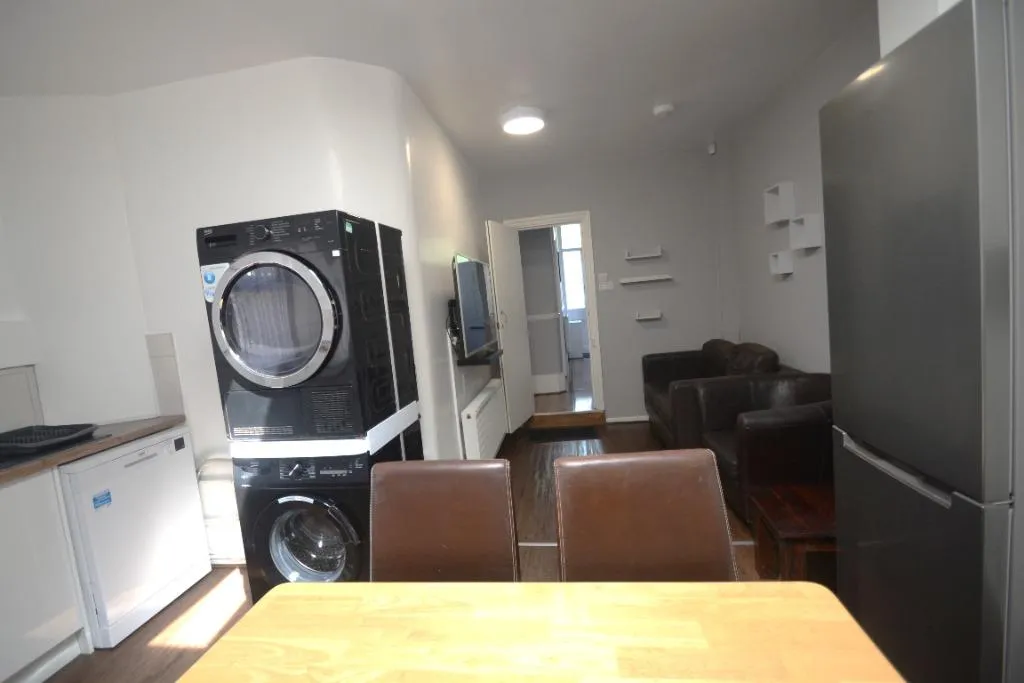 Carill Drive, Fallowfield, M14, photo 2