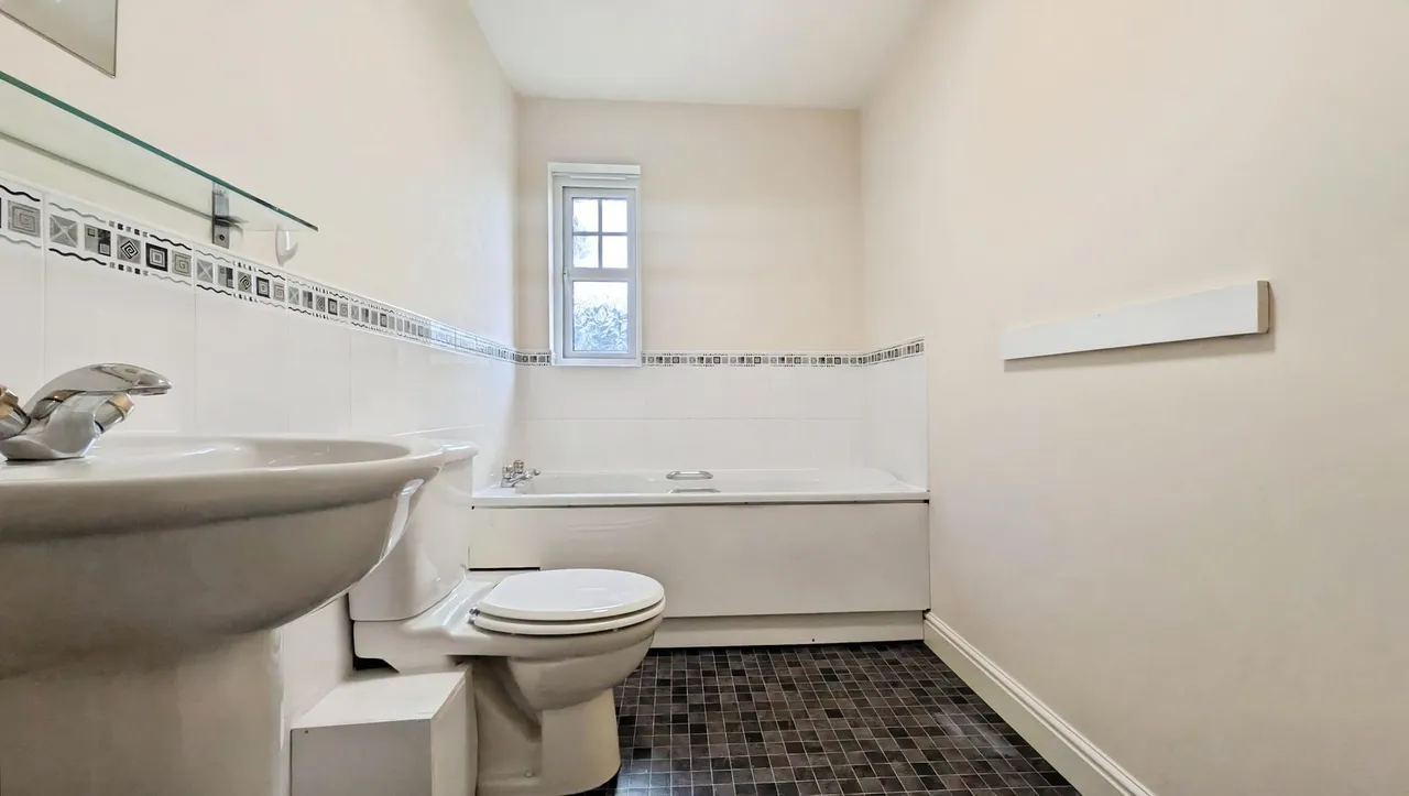 Cromwell Avenue, Manchester, SK5, photo 16