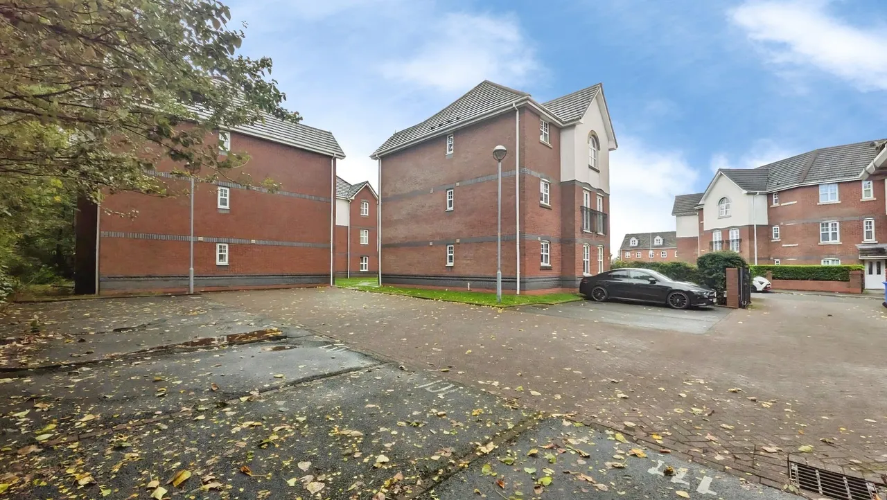 Cromwell Avenue, Manchester, SK5, photo 17