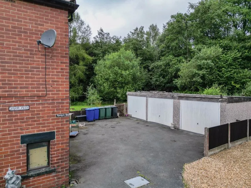 King Street Whitworth, Rochdale OL12 8LR, photo 2