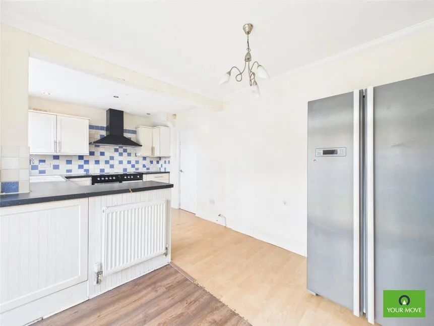 Margaret Close, Romford, RM2, photo 8