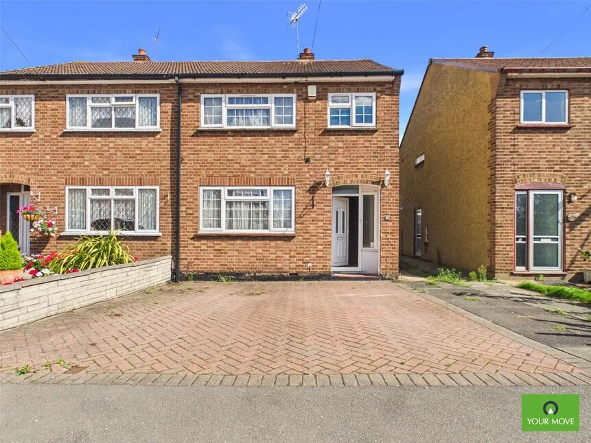 3 bed house to rent — Margaret Close, Romford, RM2