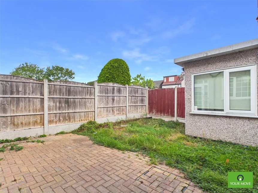 Margaret Close, Romford, RM2, photo 12