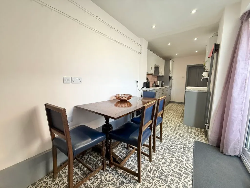 Rothschild Road, Wing LU7 0NL, photo 11