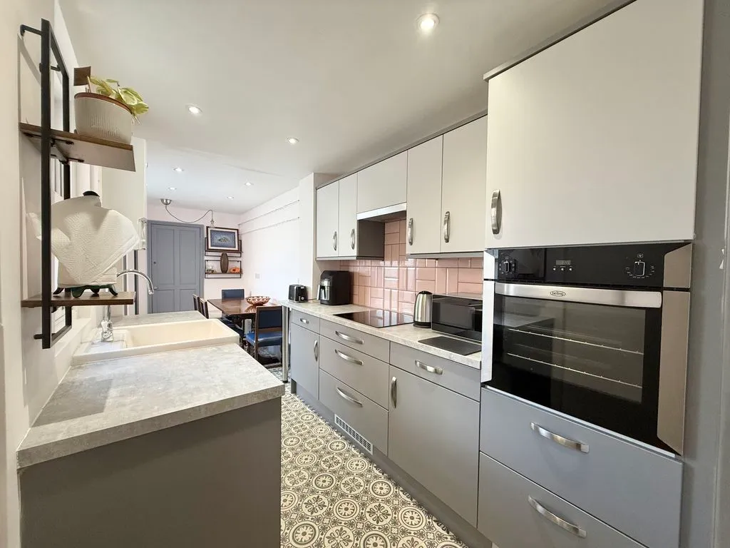 Rothschild Road, Wing LU7 0NL, photo 5