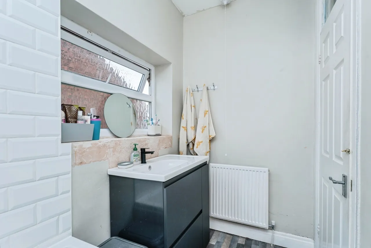 Park Road, Ellesmere Port, CH65, photo 16