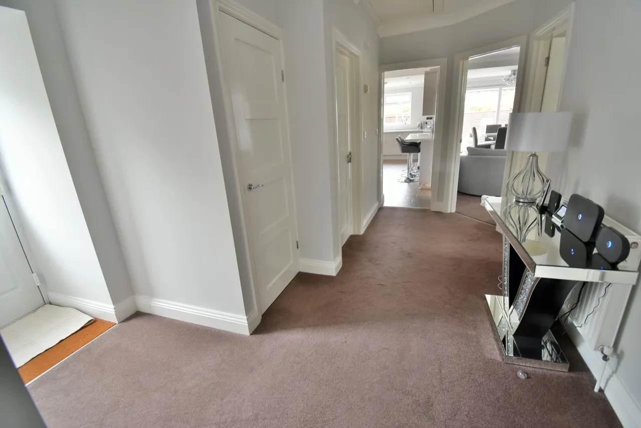 Clayford Avenue, BH22, photo 17