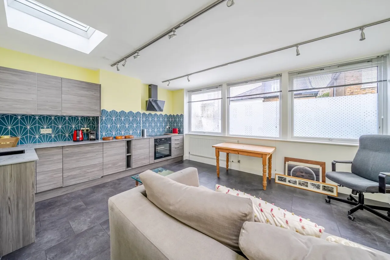 Shaftesbury Road, Crouch Hill, London, N19, photo 4