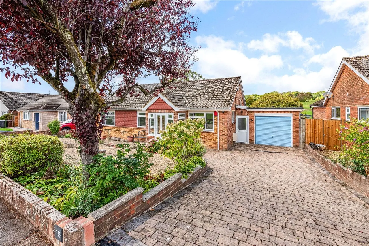 Sunnydown Road, Winchester, Hampshire, SO22, photo 7
