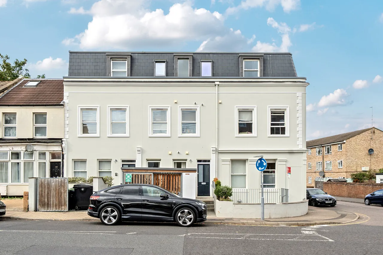 2 bed flat for sale, Maple Road, Penge, SE20