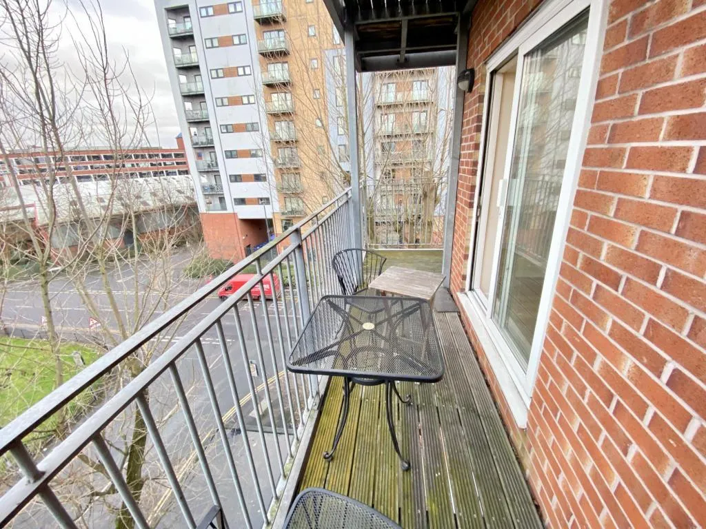 Elmira Way, Salford, M5, photo 20