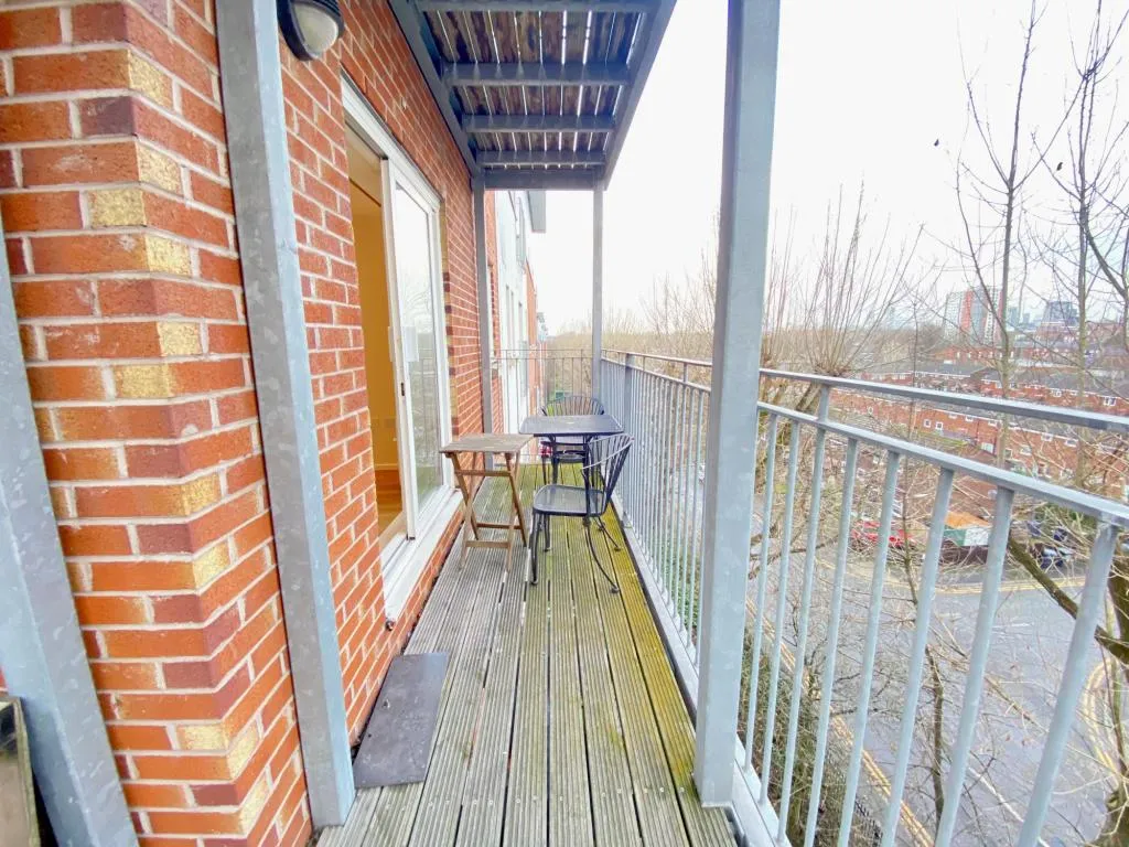 Elmira Way, Salford, M5, photo 14