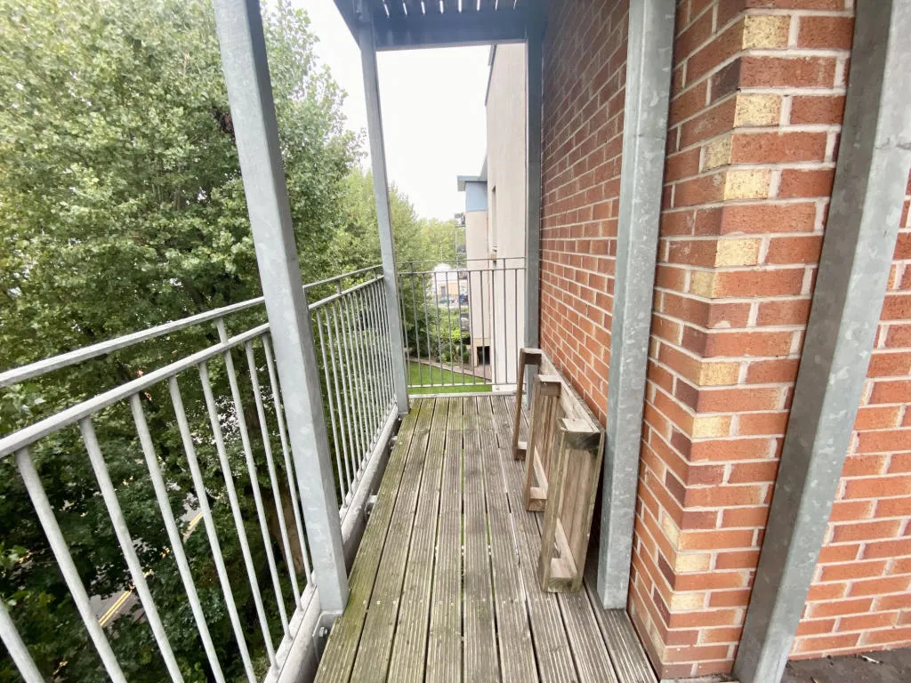 Elmira Way, Salford, M5, photo 11