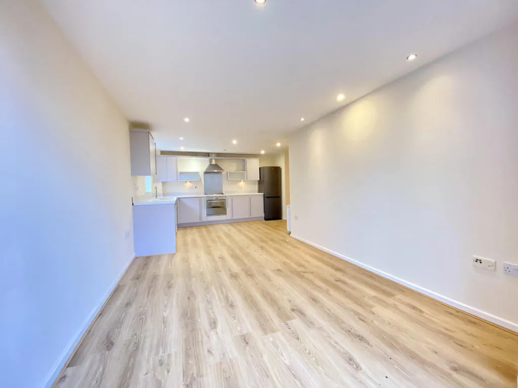 Elmira Way, Salford, M5, photo 4