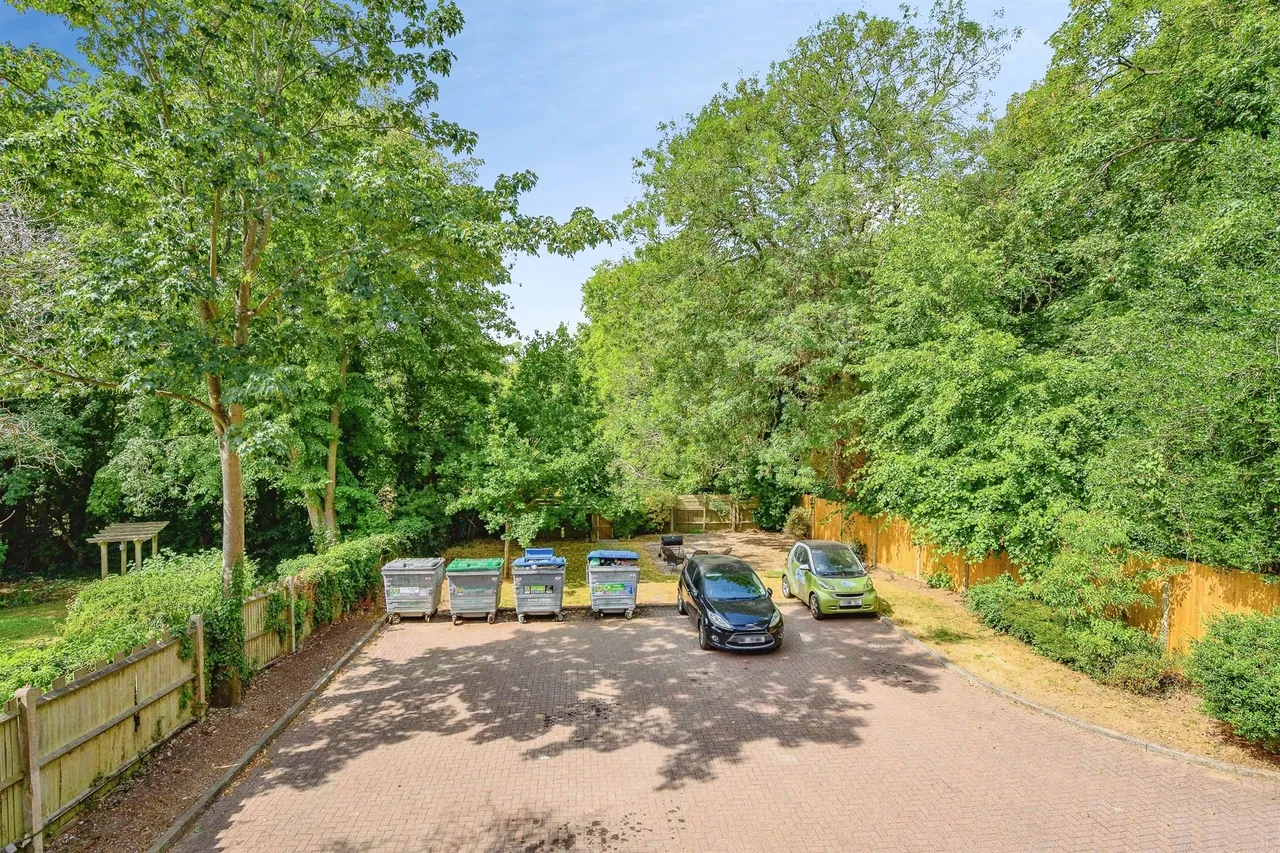 Lawn Lane, Hemel Hempstead, HP3, photo 14