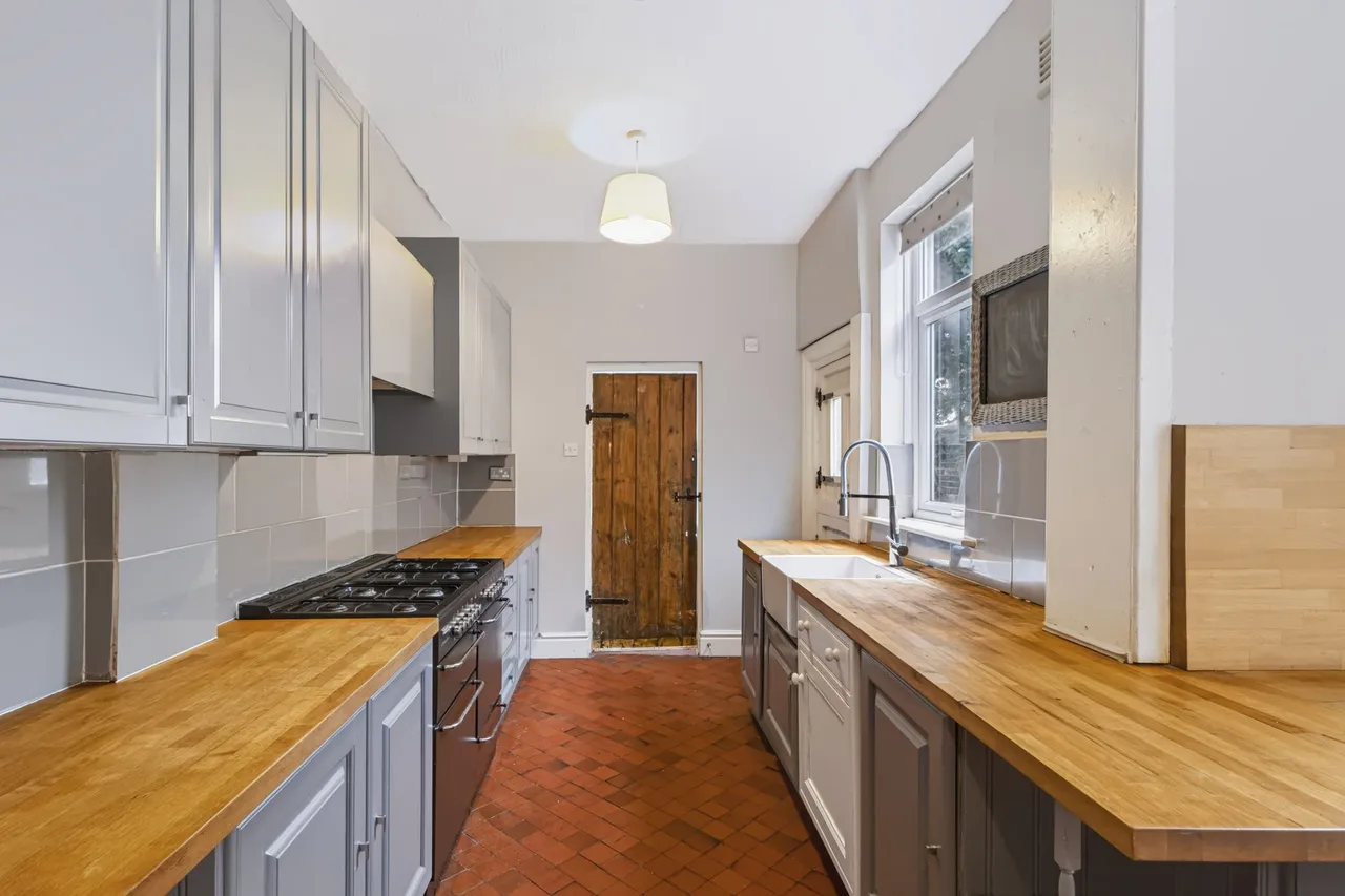 Wilderspool Causeway, Warrington, Warrington, WA4 6QE, photo 6