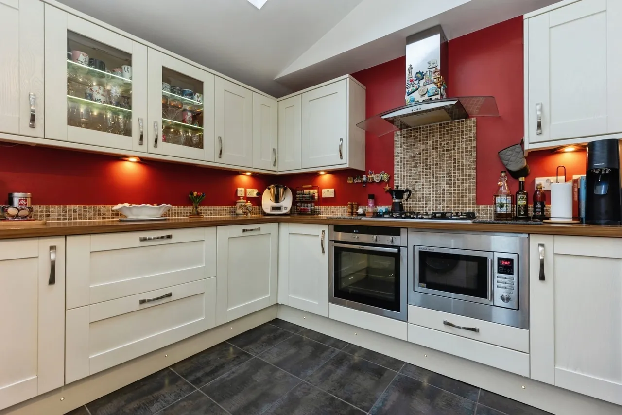 Platt Lane, Manchester, Greater Manchester, M14, photo 6