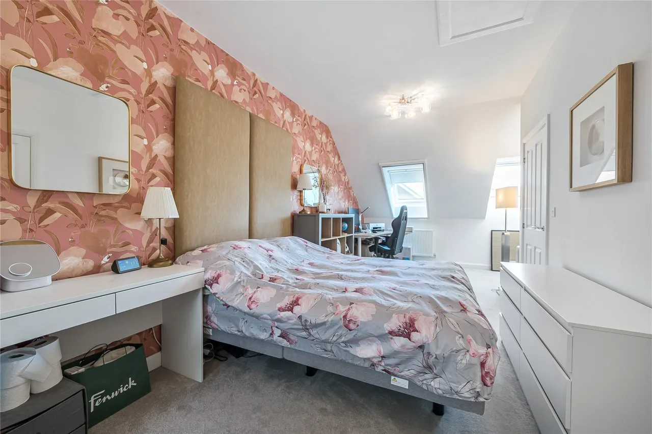 Blackbess Lane, Chertsey, KT16, photo 15