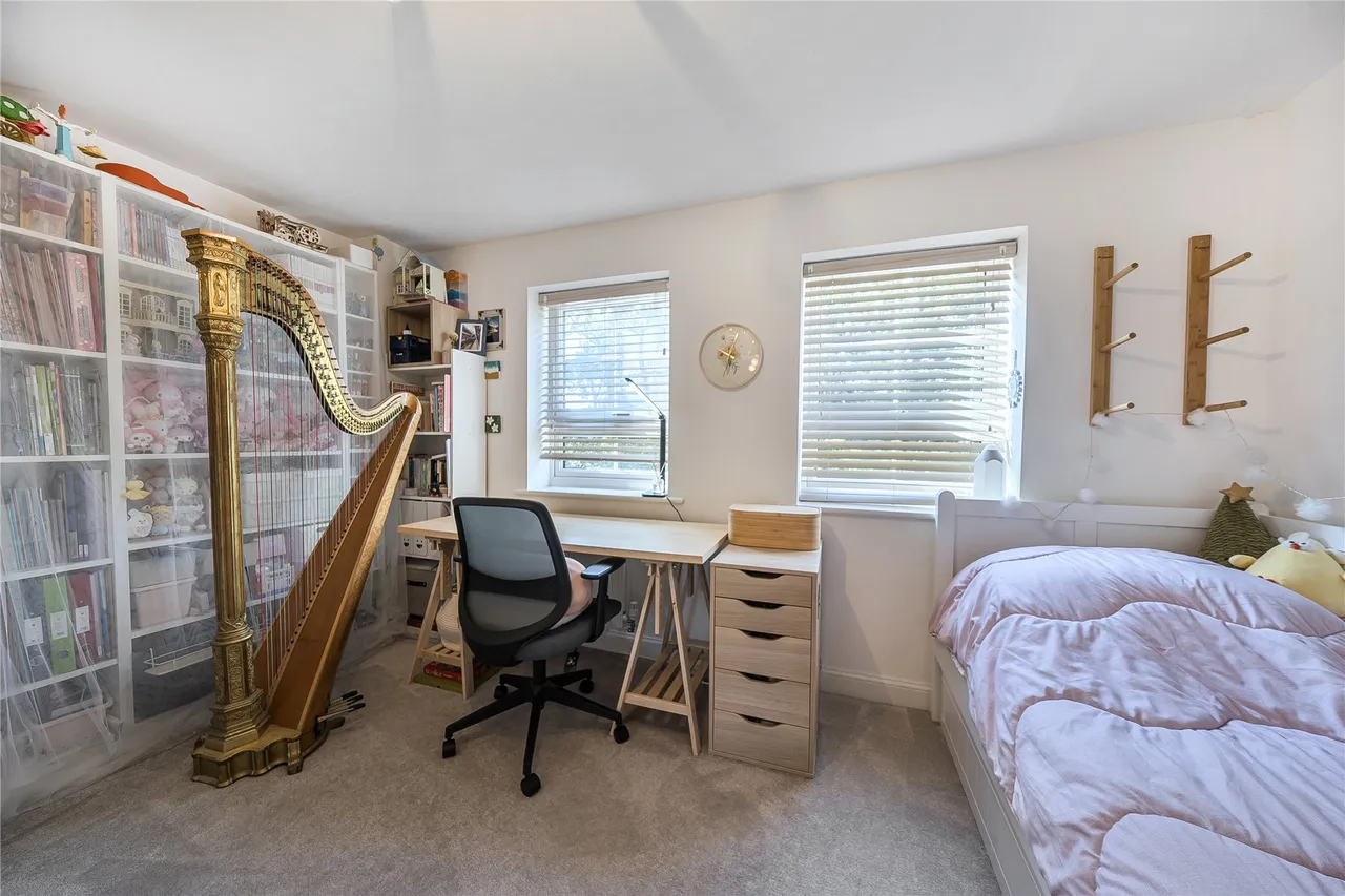 Blackbess Lane, Chertsey, KT16, photo 12