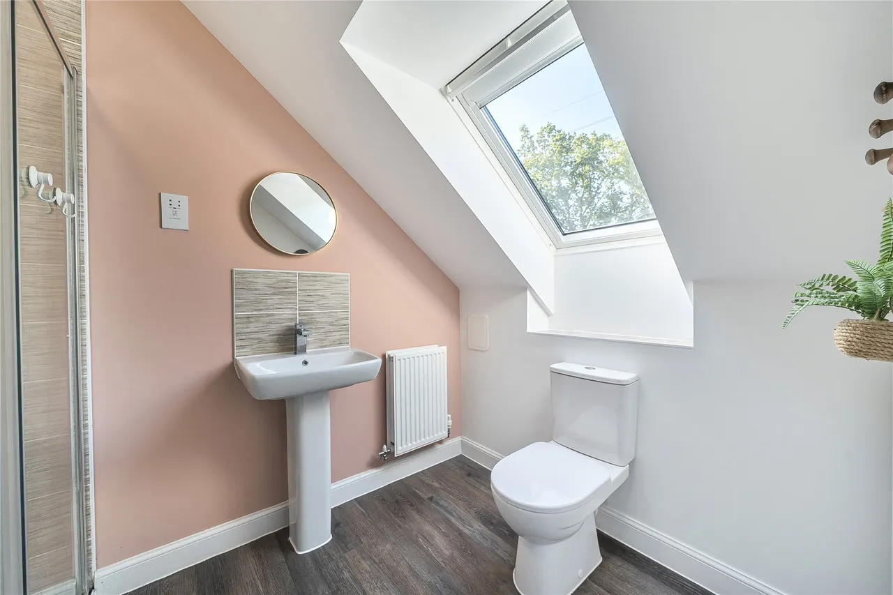 Blackbess Lane, Chertsey, KT16, photo 18