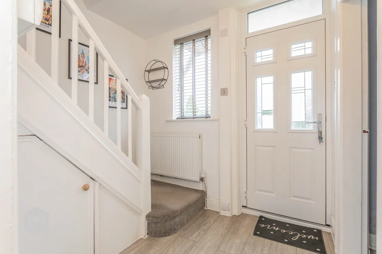 Bolton Road, Pendlebury, Swinton, Manchester, M27 8XA, photo 16