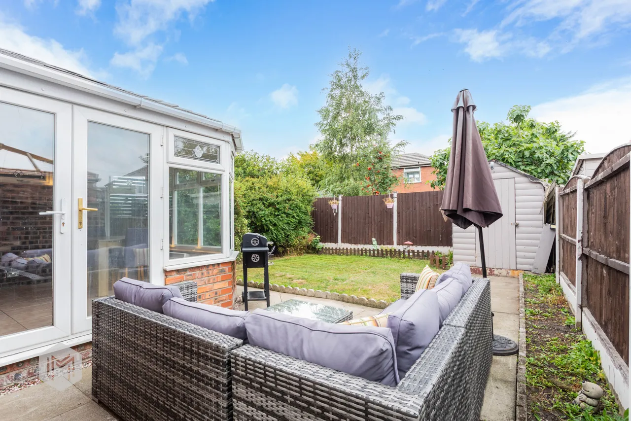 Bolton Road, Pendlebury, Swinton, Manchester, M27 8XA, photo 9