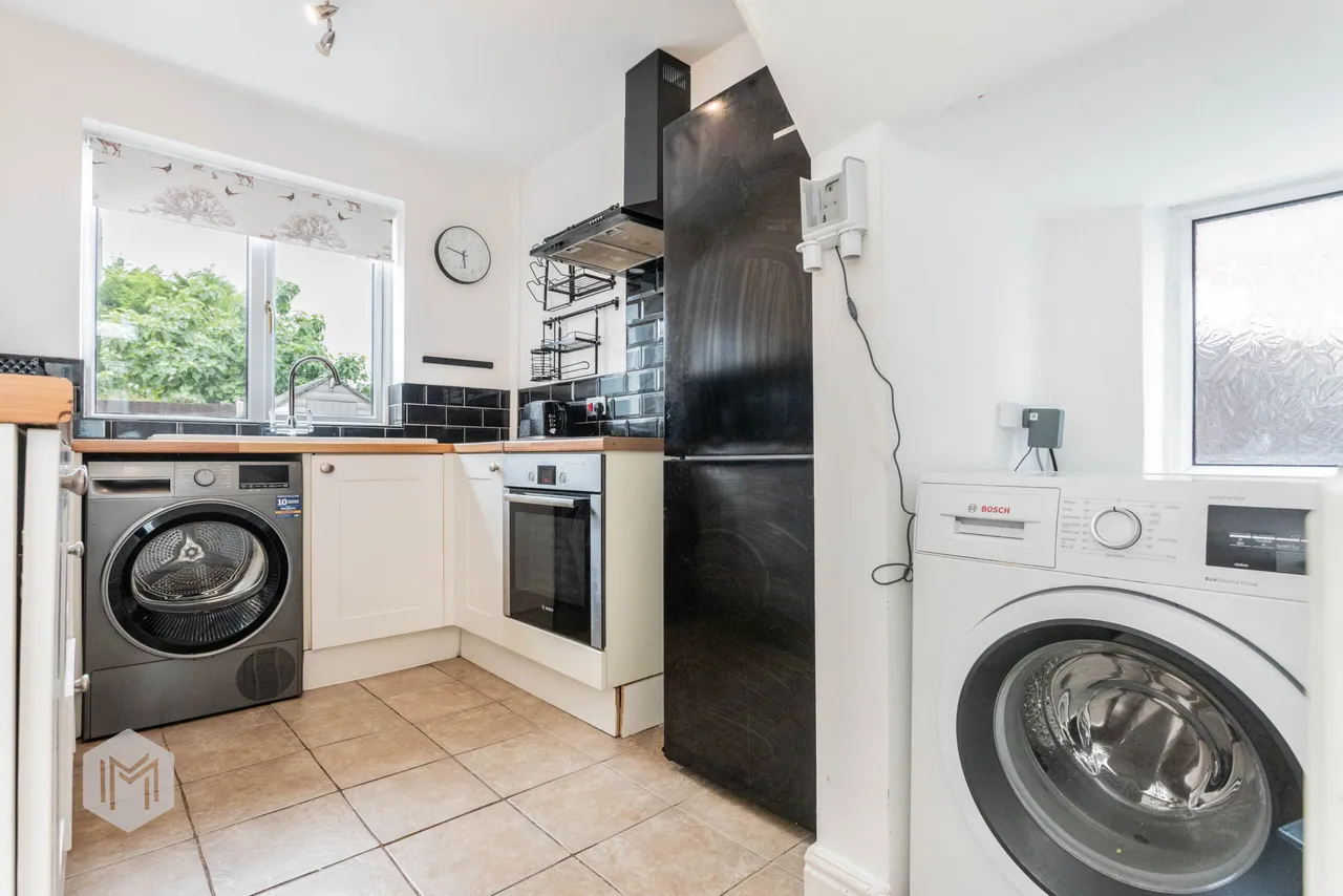 Bolton Road, Pendlebury, Swinton, Manchester, M27 8XA, photo 31