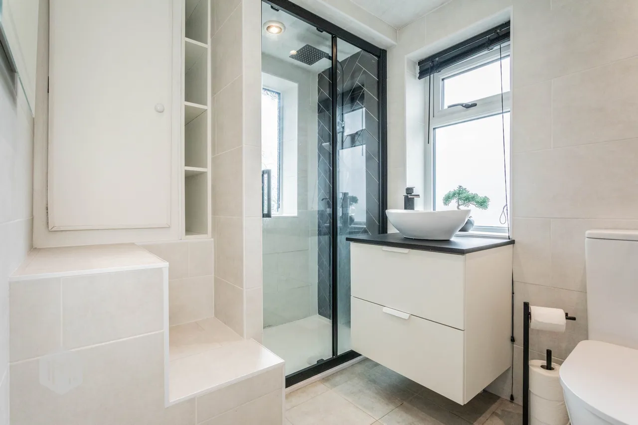 Bolton Road, Pendlebury, Swinton, Manchester, M27 8XA, photo 7