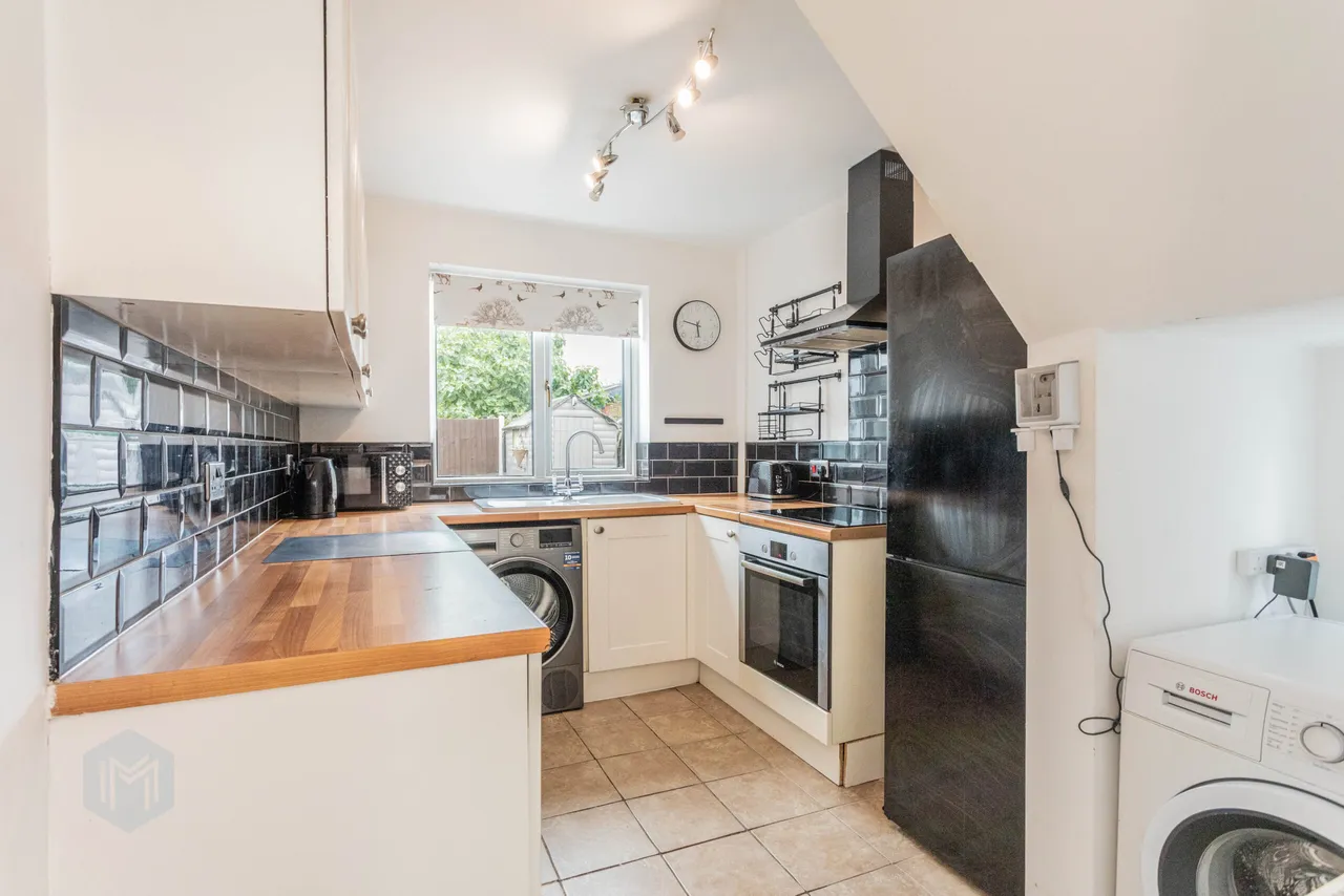 Bolton Road, Pendlebury, Swinton, Manchester, M27 8XA, photo 25