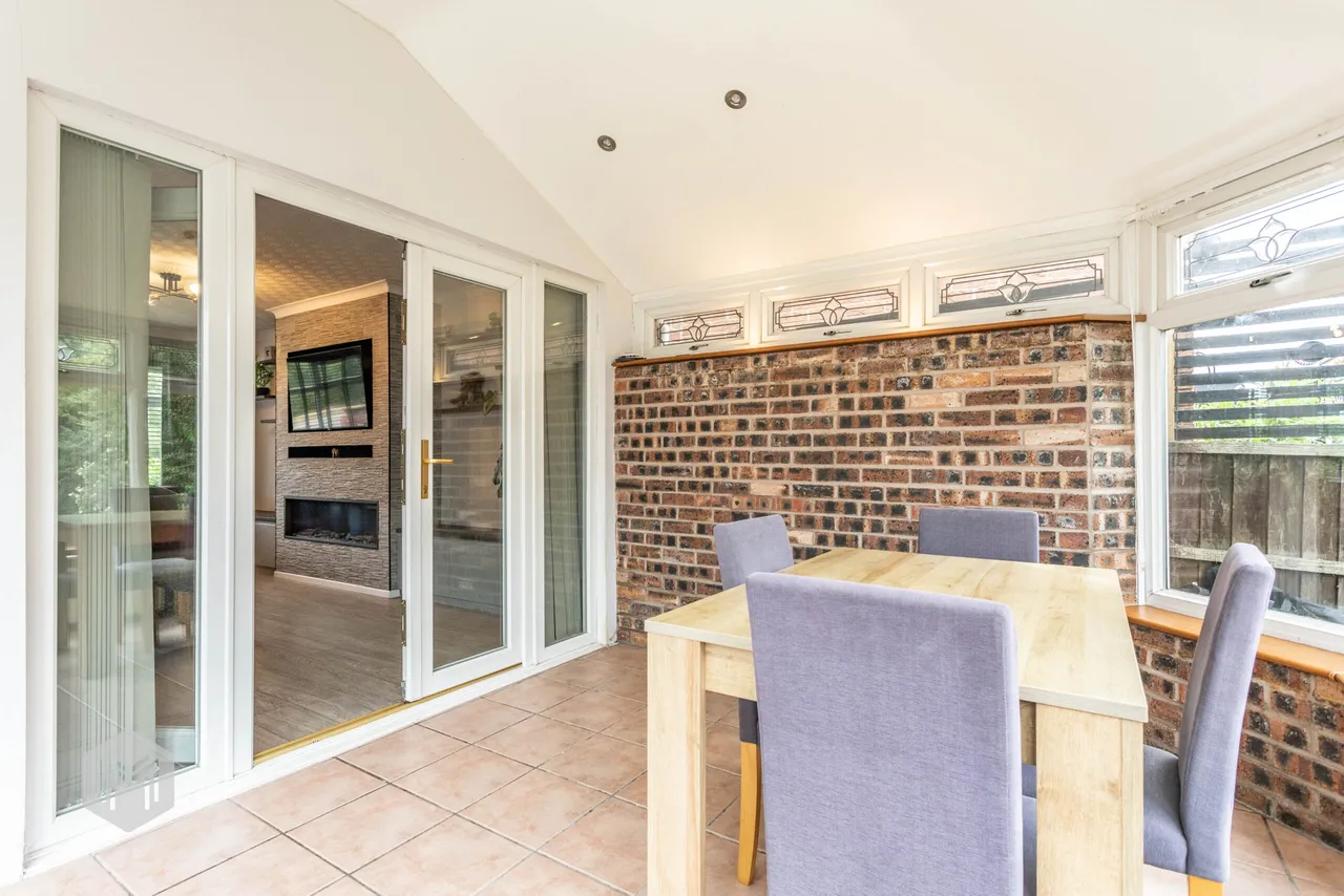 Bolton Road, Pendlebury, Swinton, Manchester, M27 8XA, photo 35