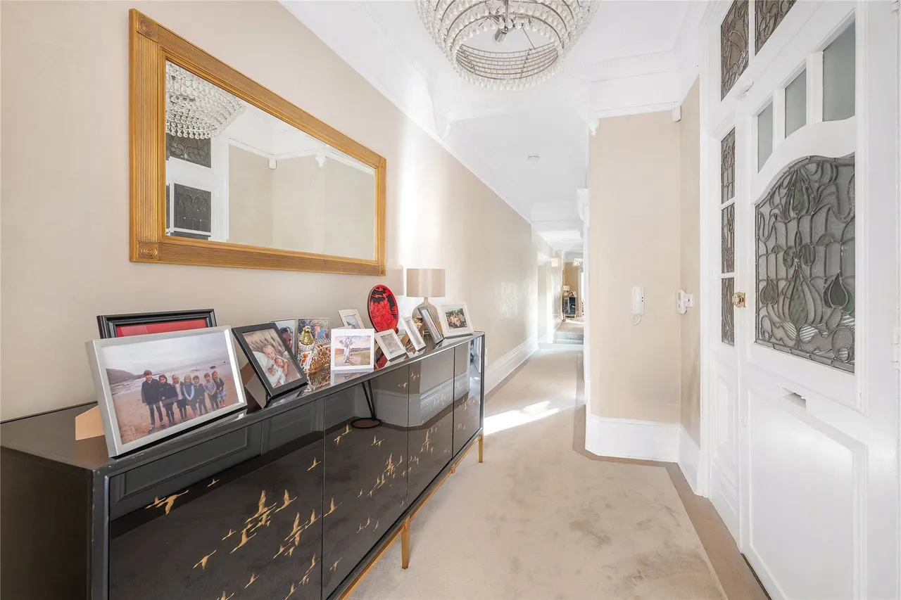 Bentinck Street, Marylebone, London, W1U, photo 6