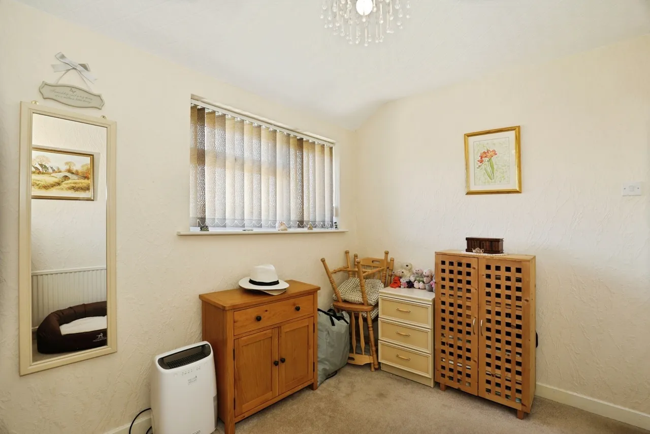 Stoneley Avenue, CREWE, Cheshire, CW1, photo 14