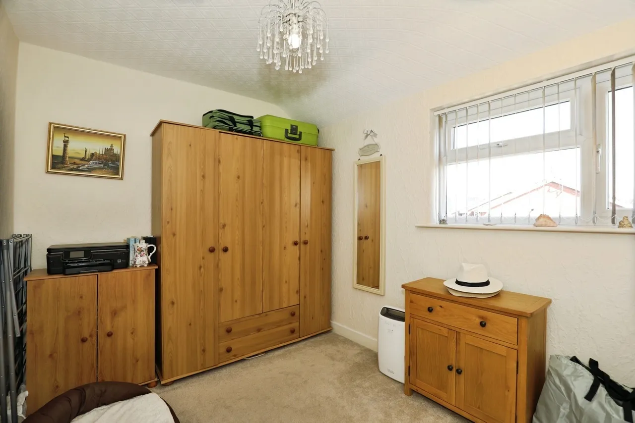 Stoneley Avenue, CREWE, Cheshire, CW1, photo 13