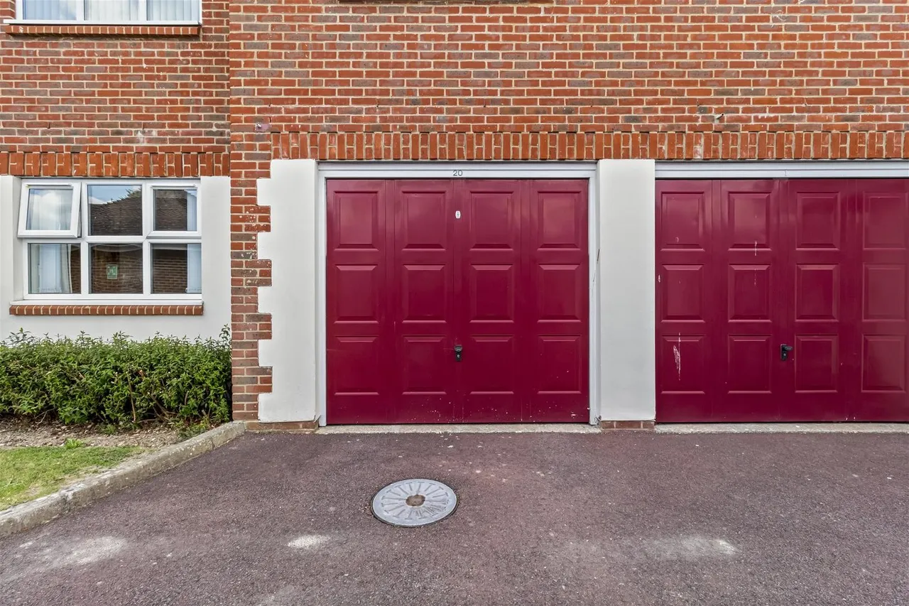 Cissbury Road, Worthing, photo 20