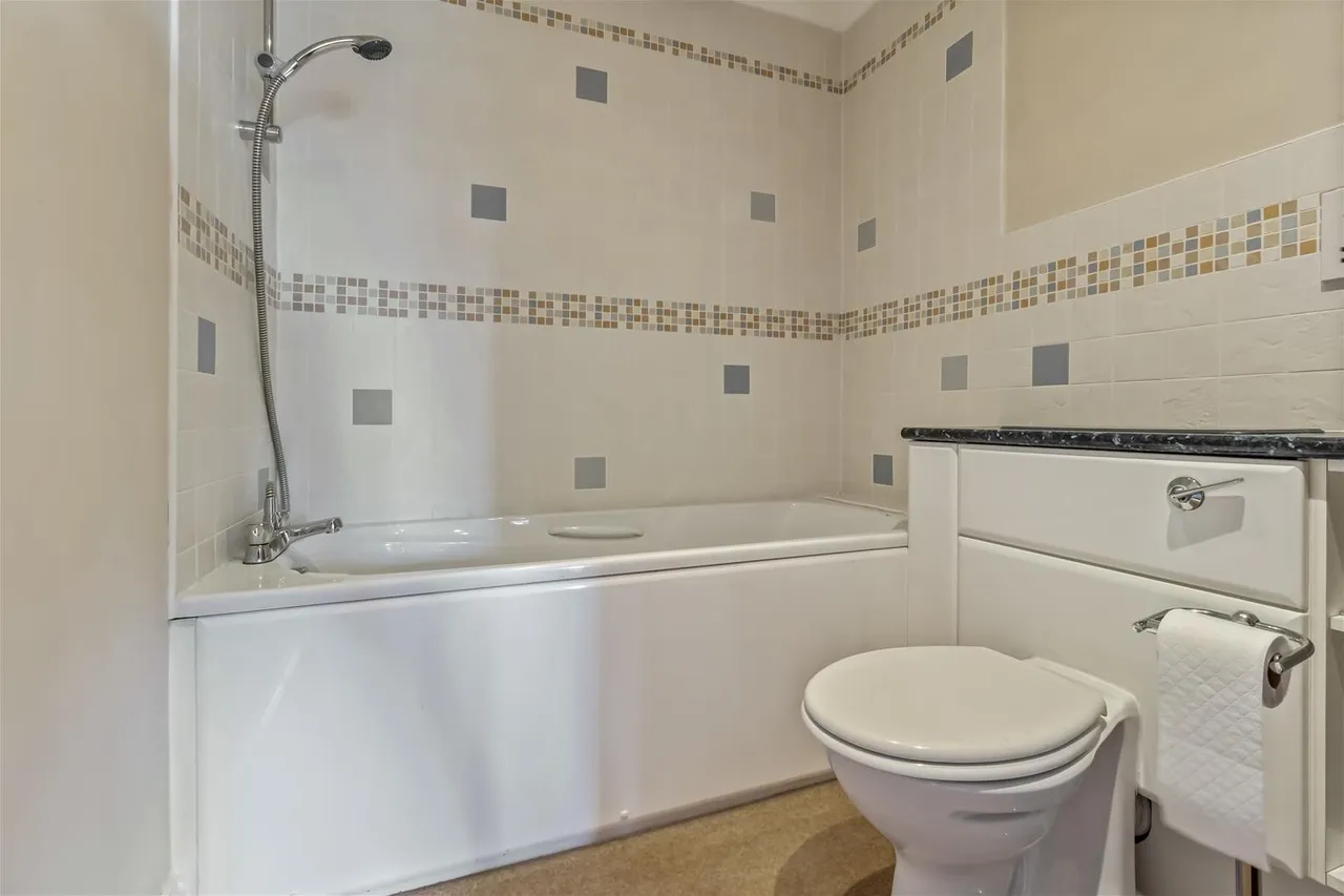 Cissbury Road, Worthing, photo 13