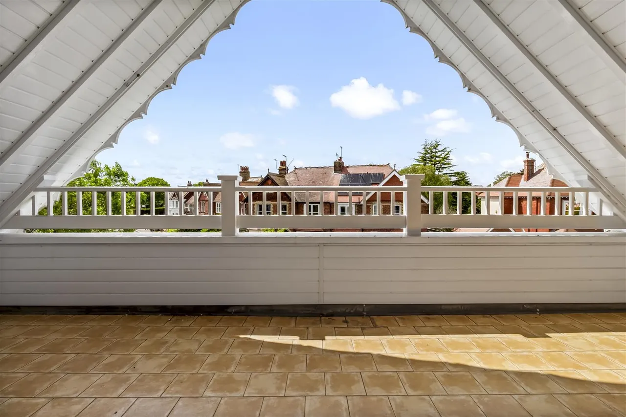 Cissbury Road, Worthing, photo 4