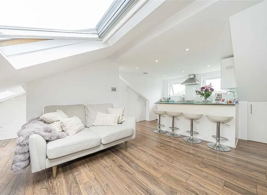 Stanley Road, Teddington, TW11, photo 4