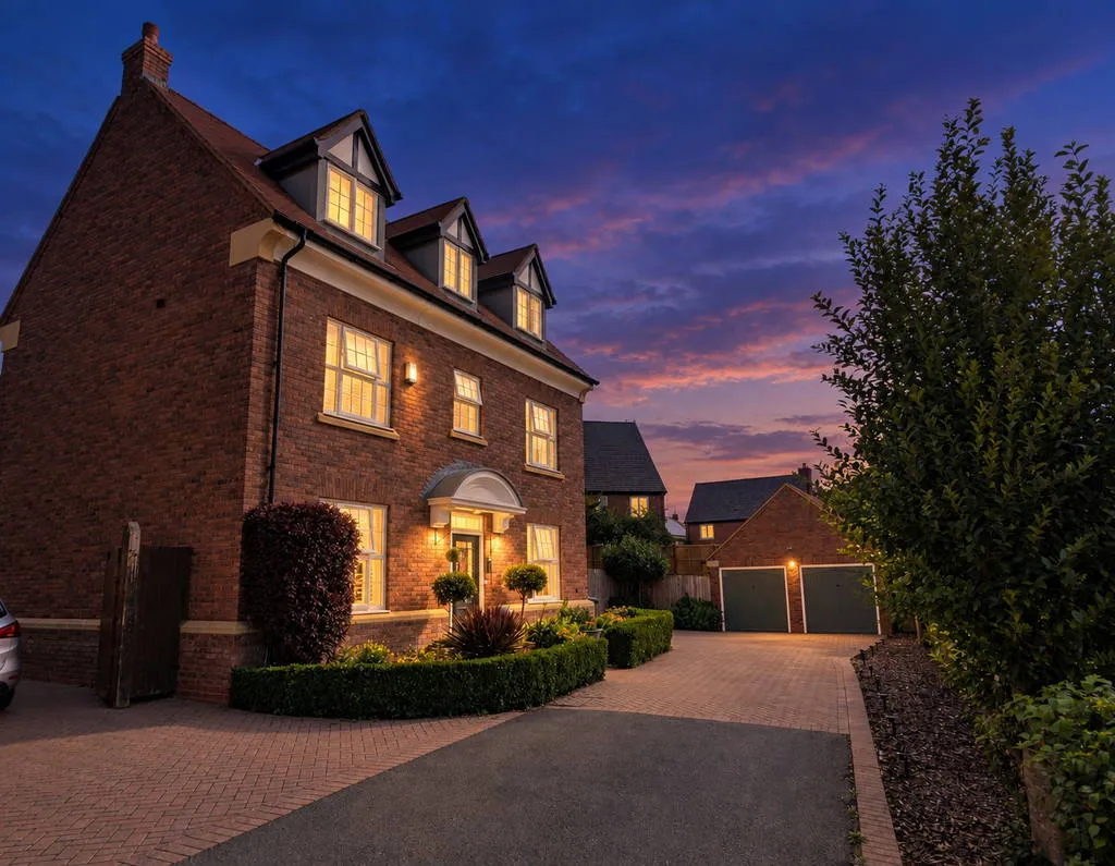 Rotherham Close, Cawston, Rugby, CV22 7TG, photo 25