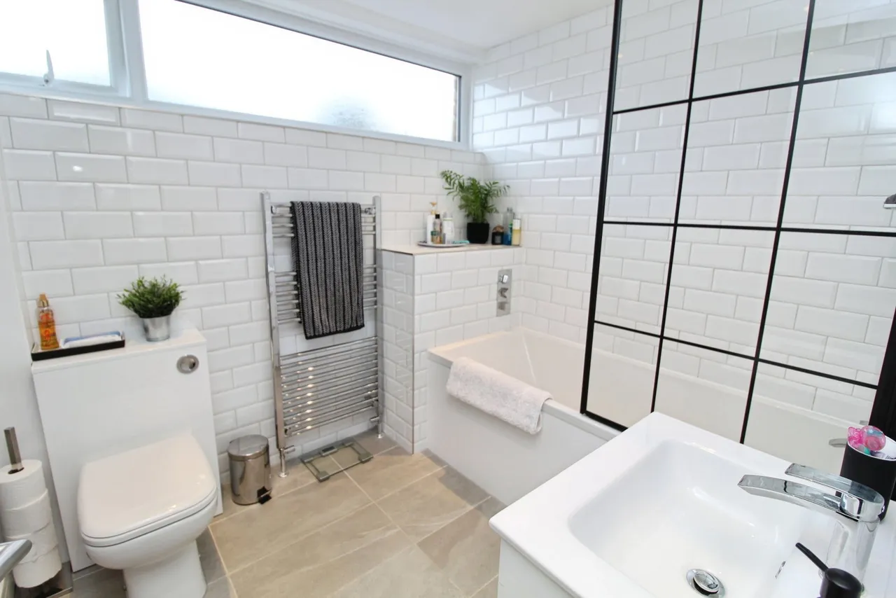 Wheatfield Close, Ovingham, NE42, photo 11