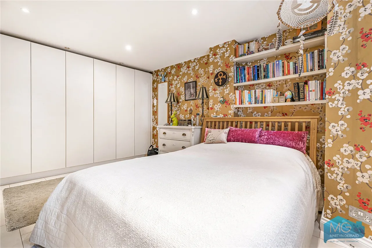 Mount View Road, London, N4, photo 5
