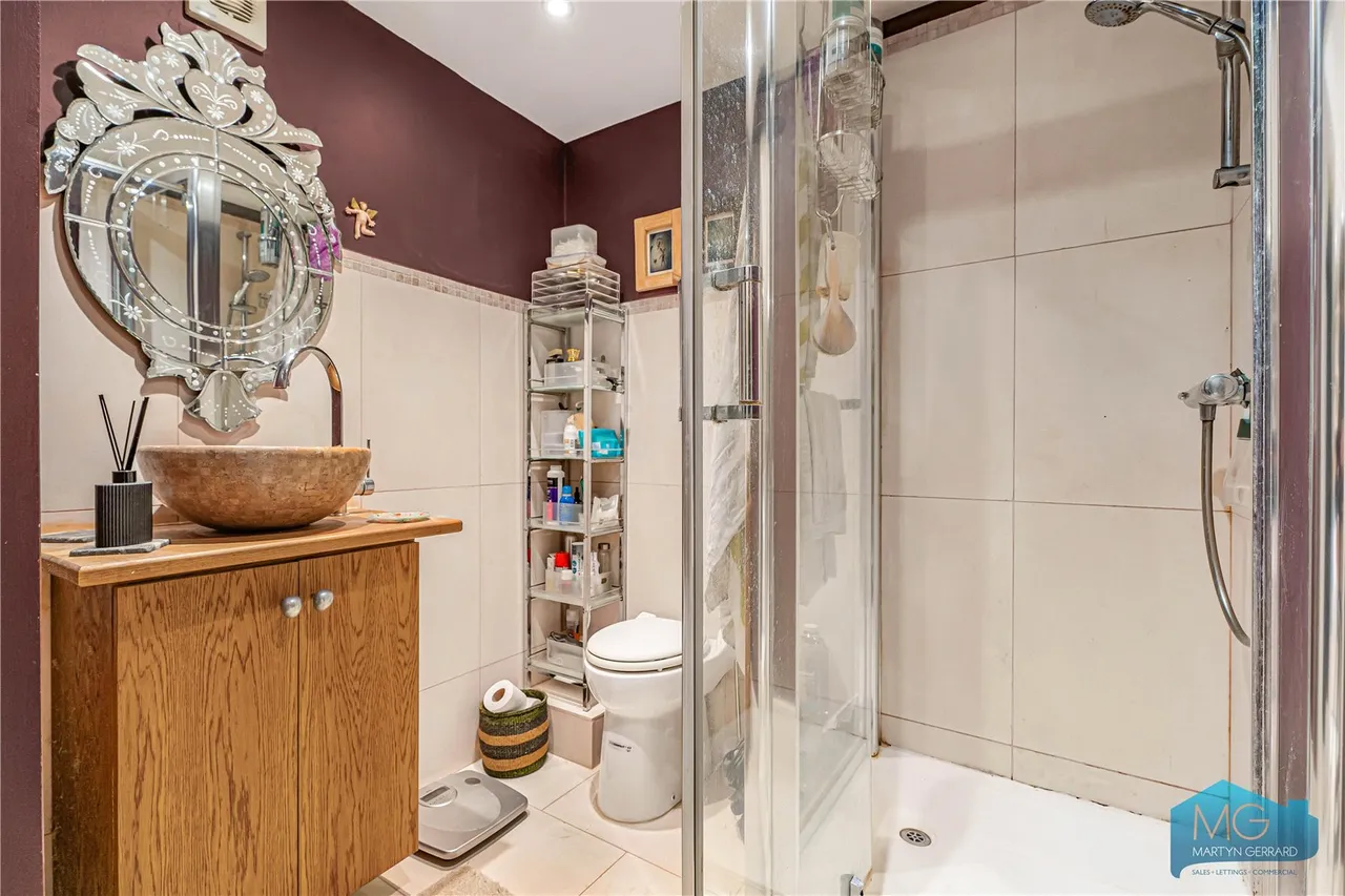 Mount View Road, London, N4, photo 12
