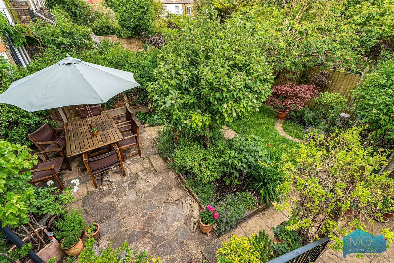Mount View Road, London, N4, photo 9