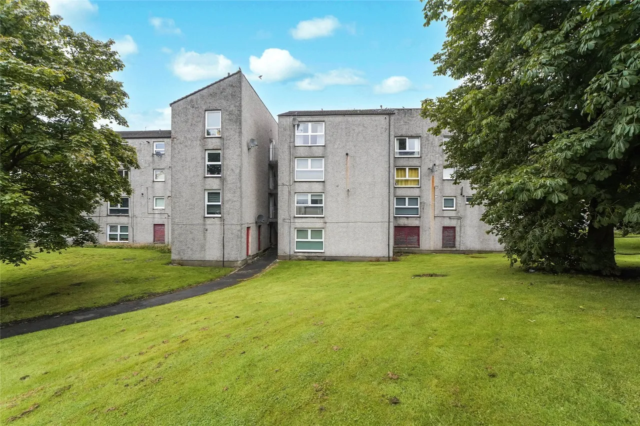 2 bed flat for sale — Hazel Road, Cumbernauld, Glasgow, North Lanarkshire, G67