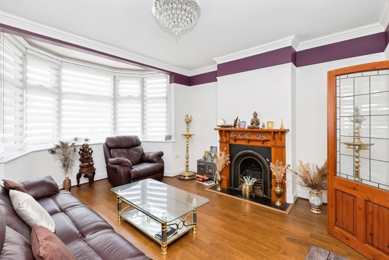 Brantwood Gardens, Ilford, IG4, photo 3