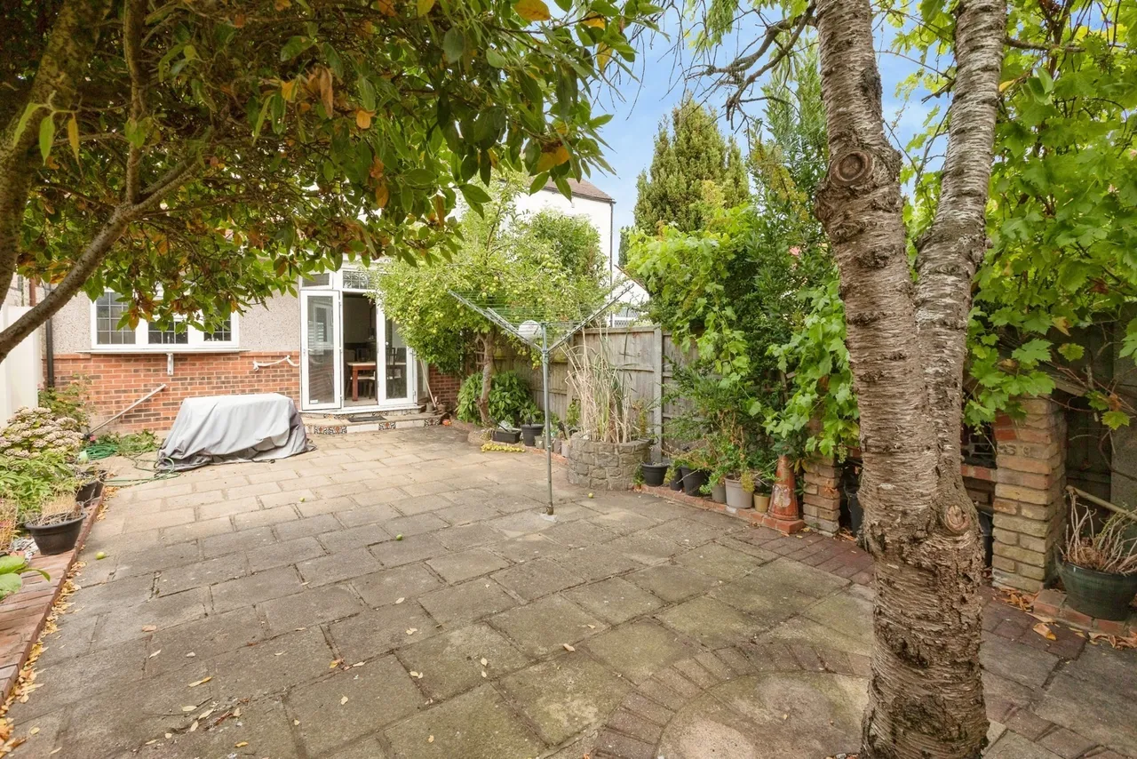 Brantwood Gardens, Ilford, IG4, photo 35