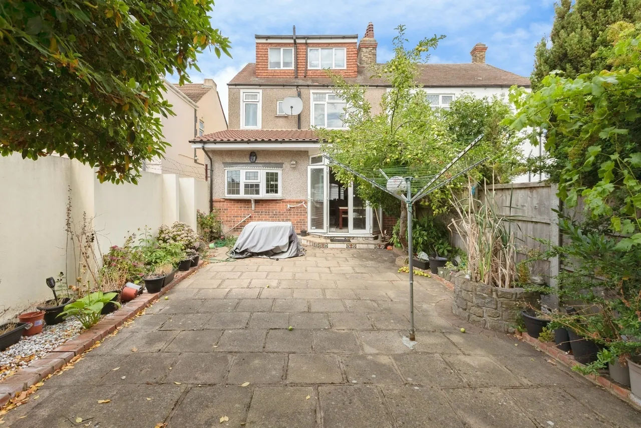 Brantwood Gardens, Ilford, IG4, photo 36