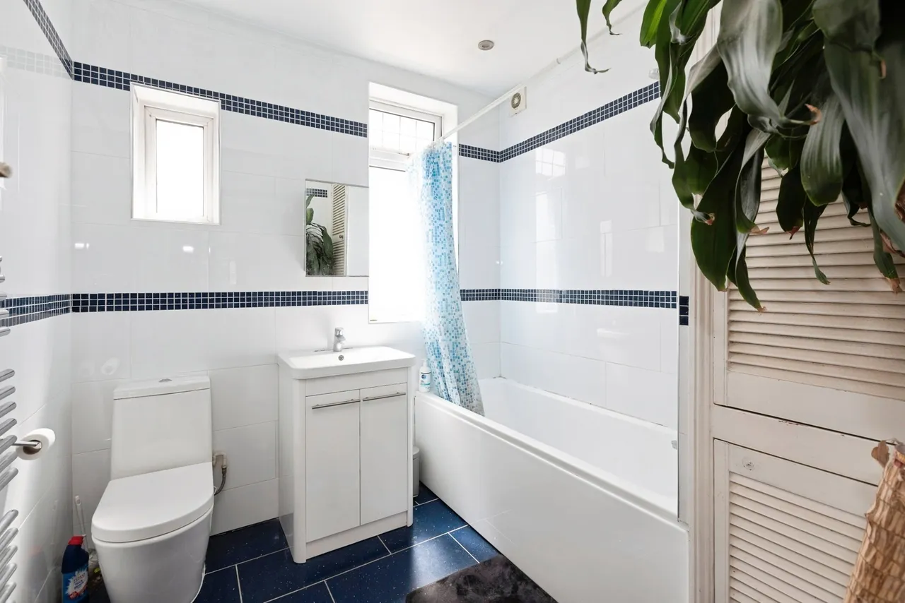 Brantwood Gardens, Ilford, IG4, photo 14